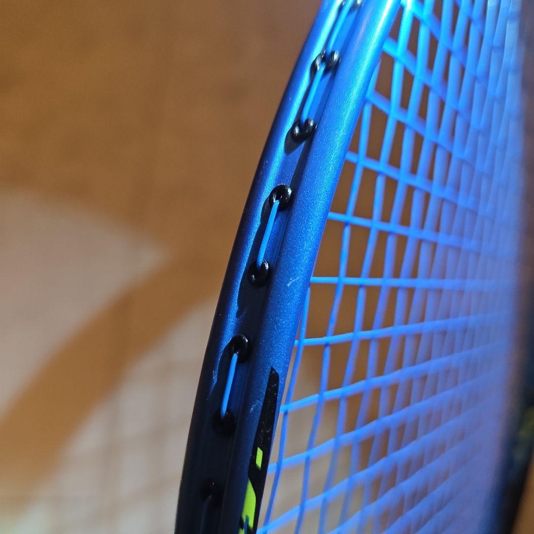 ヨネックス　ナノフレア700 　5UG6