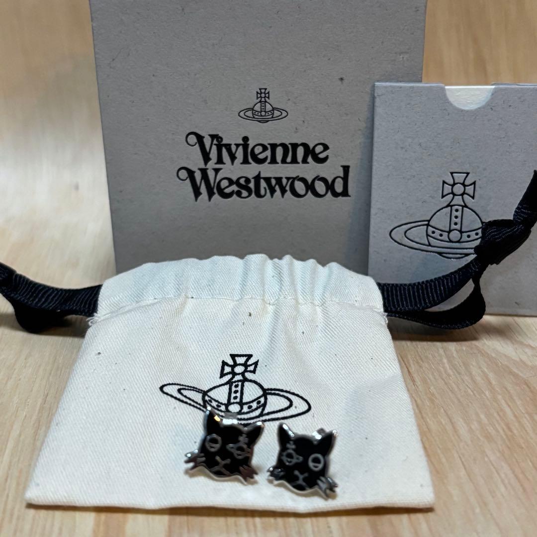 Vivienne Westwood 猫デザインピアス (美品)