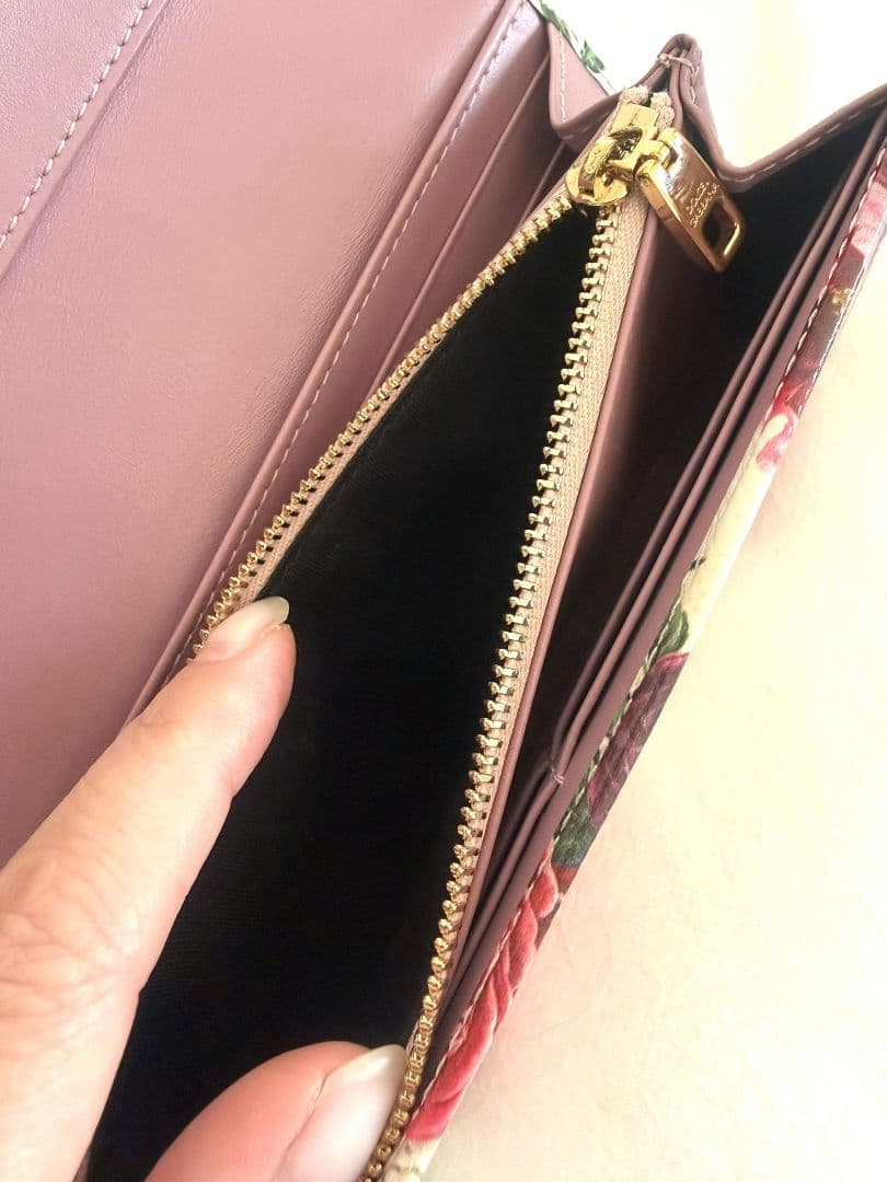 DOLCE&GABBANA ラウンドファスナー 長財布