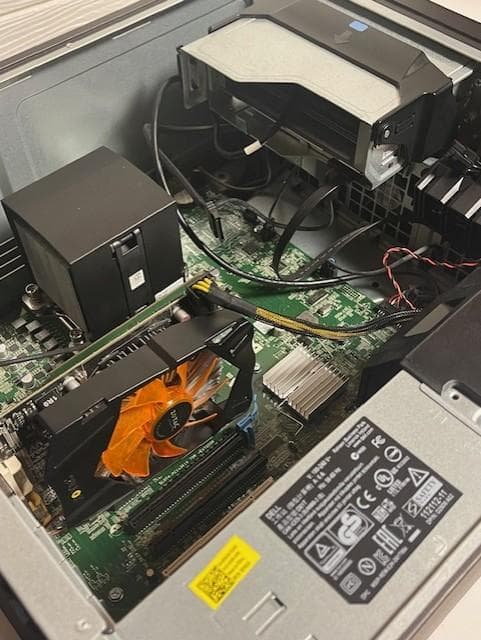 Dell T3610 20スレッドCPU/メモリ32GB/SSD256G＋2TB