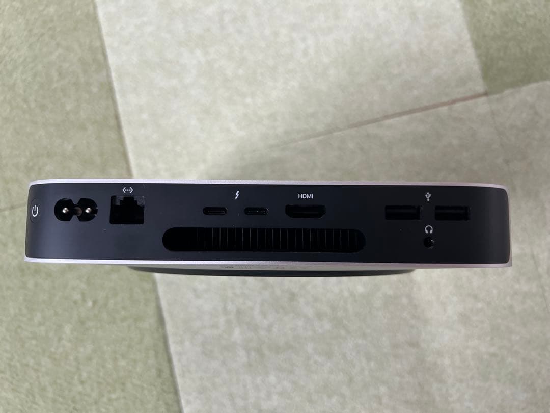 みらのさんのM2 Mac Mini 16GBメモリ／256GB SSD 美品
