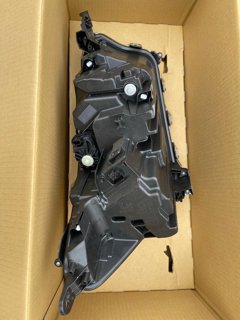 トヨタ ライズ ロッキー A200A A210A 純正 左 Lヘッド ライト