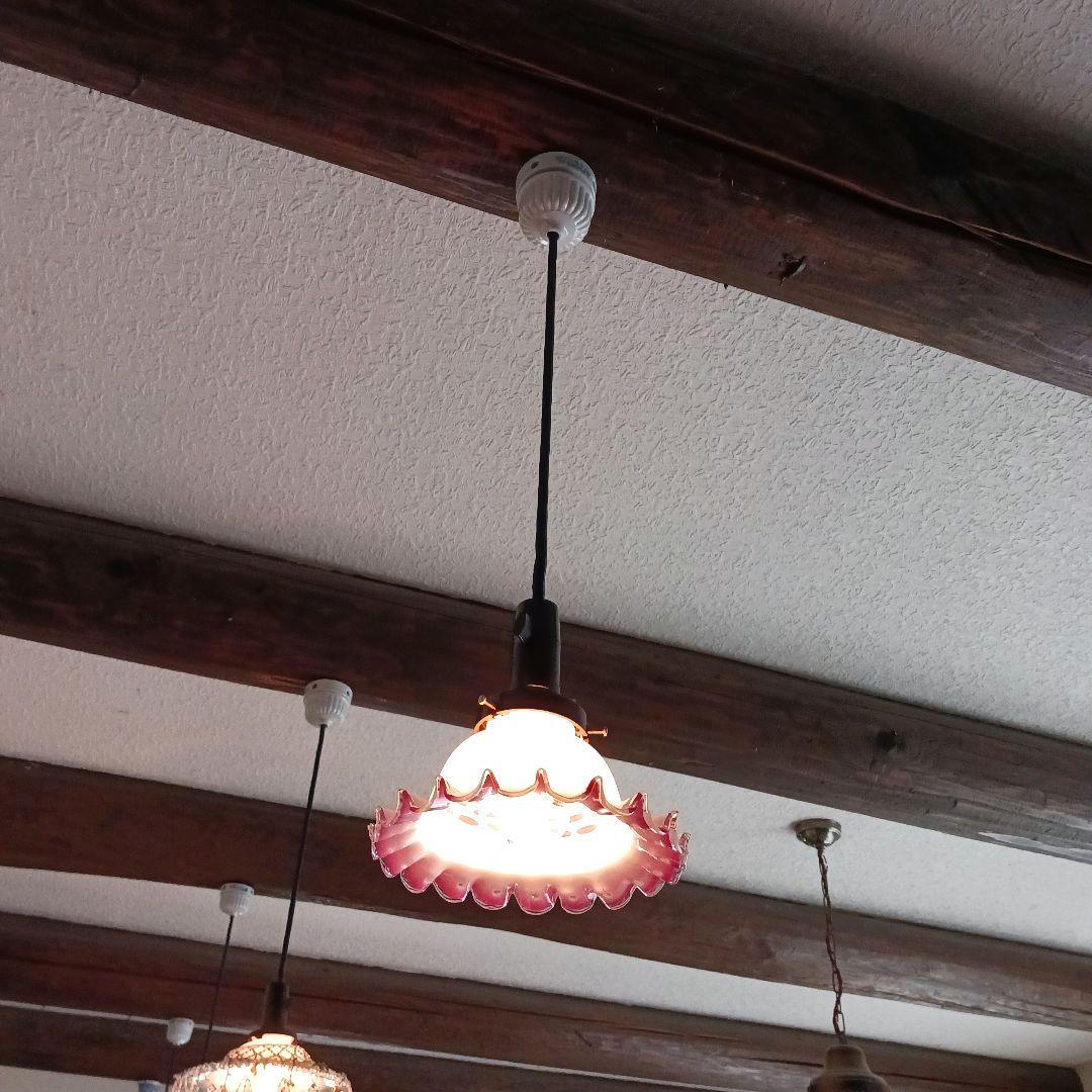ピンクフリルガラスシェード　アンティーク