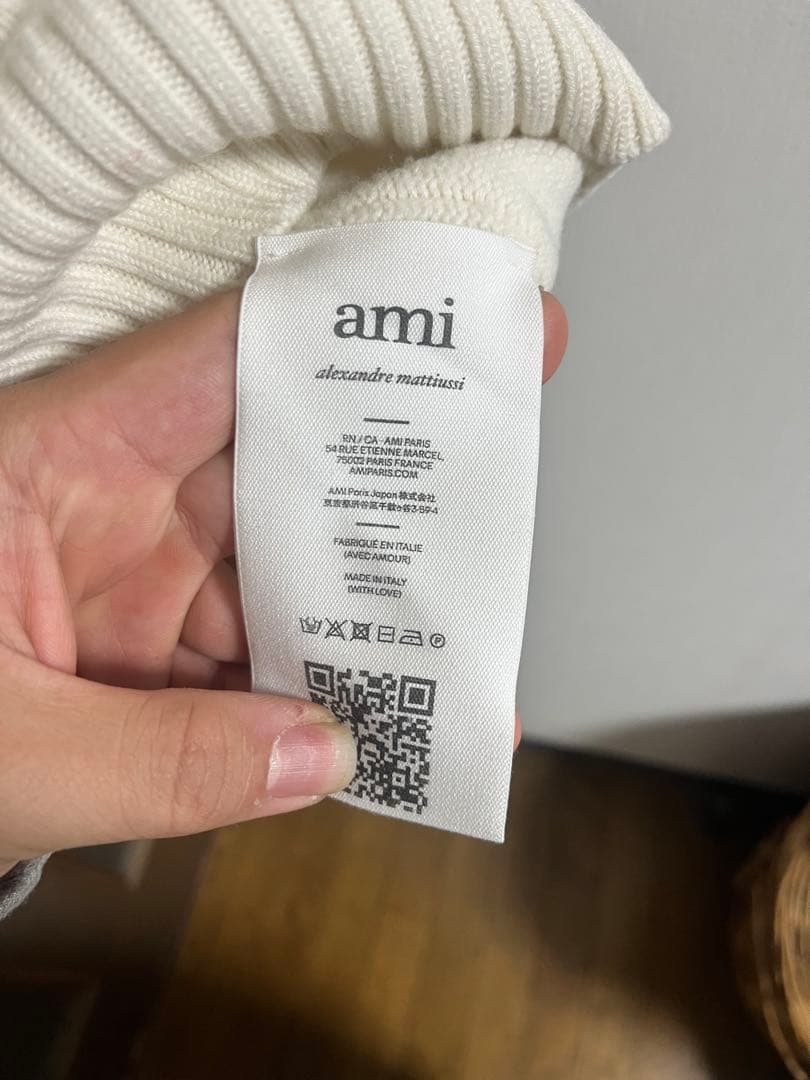 アミパリス　ニットセーター