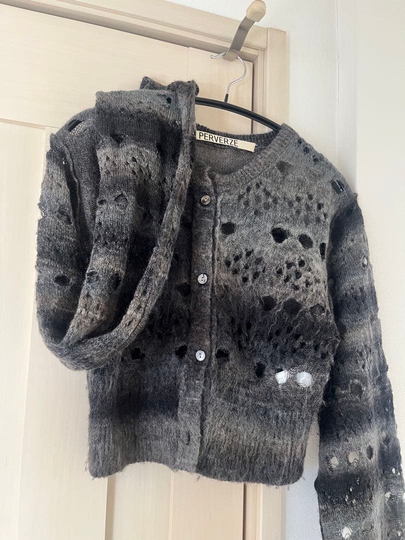 PERVERSE ホールデザイン クロップドカーディガン