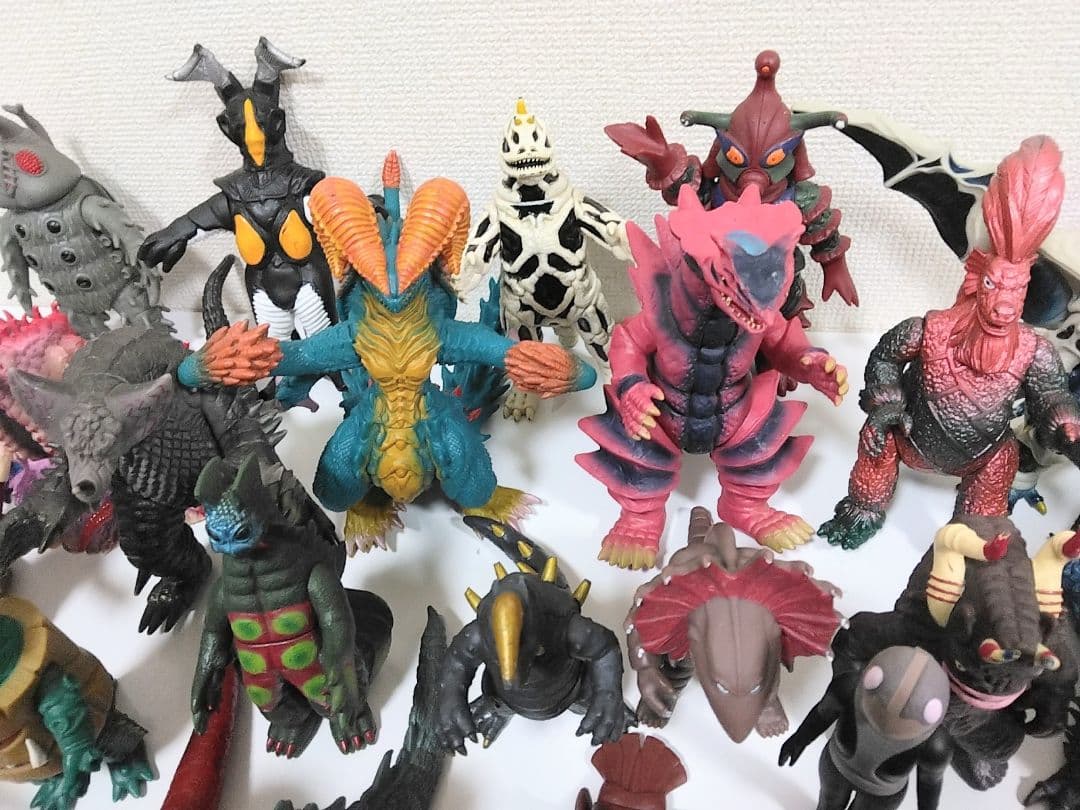 ウルトラマンシリーズ 怪獣フィギュア＋ゴジラ/全45体【希少・レア・早い者勝ち】