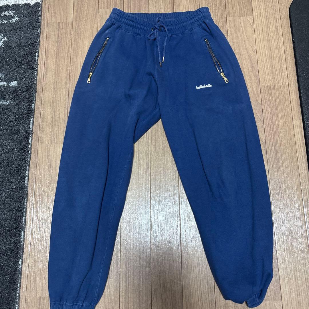 ボーラホリック　フード付きスウェットシャツとパンツ セット