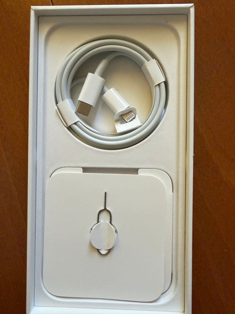 iPhone 13 128GB SIMフリー バッテリー93％ 付属品未使用