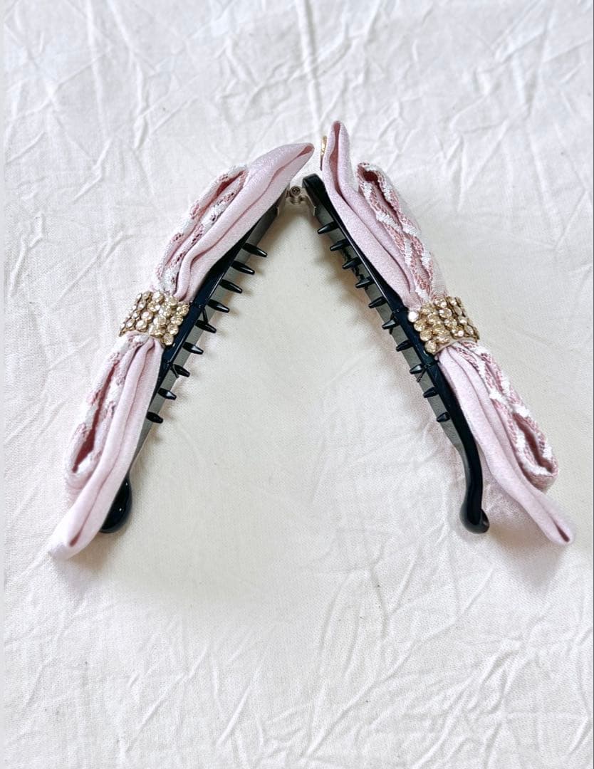 【極美品】COMPLEX BIZ バナナクリップ リボン　ピンク　スワロフスキー