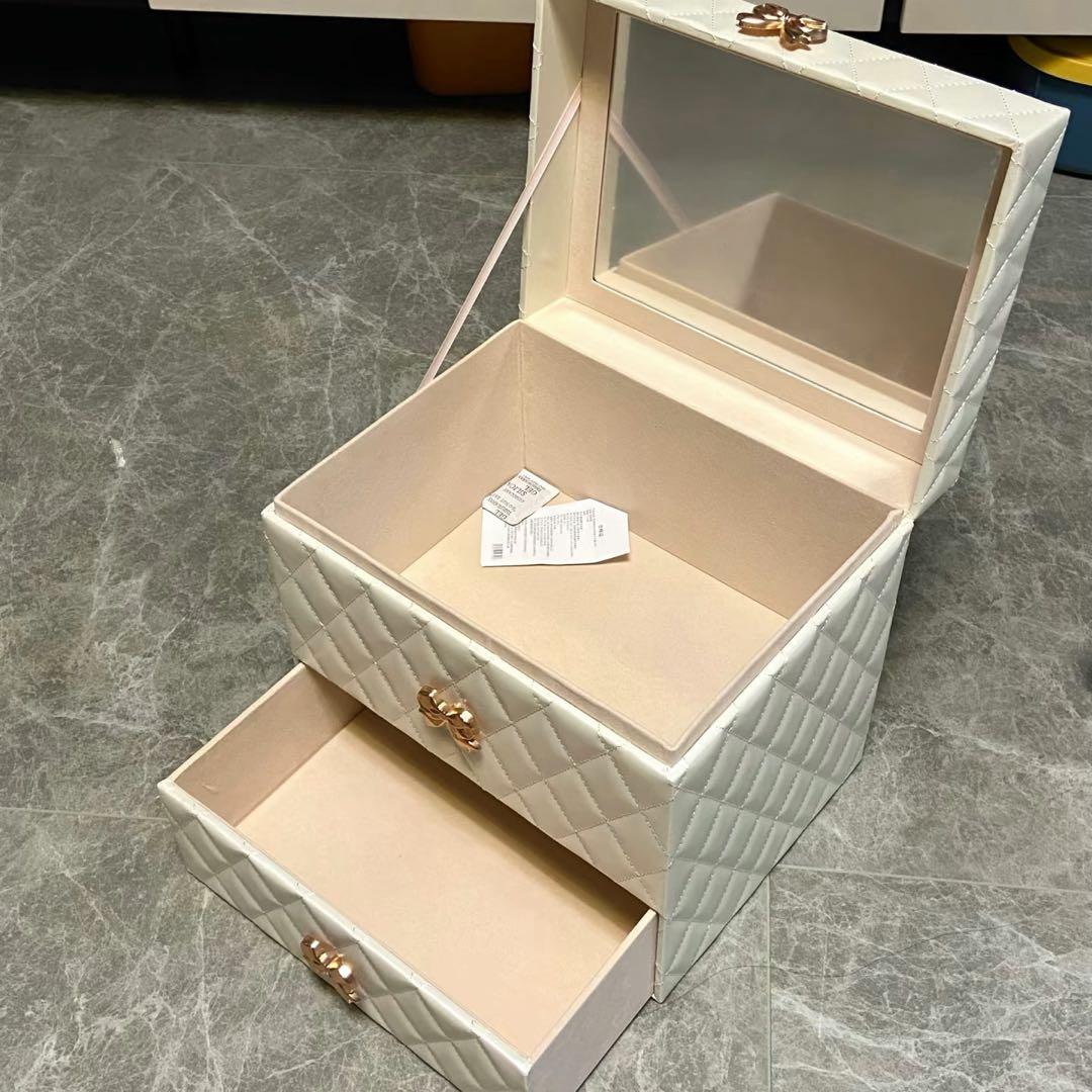 新品未開封　フラワーノーズ　クリスマス限定　ノベルティ　ボックス