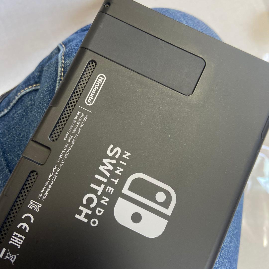【ほぼ美品】Nintendo Switch 2020年製 バッテリー強化版