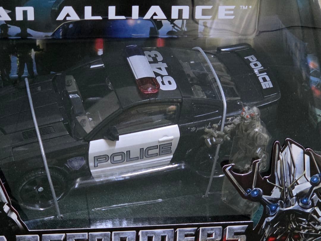 トランスフォーマー　RD24　ディセプティコンバリケード&フレンジー