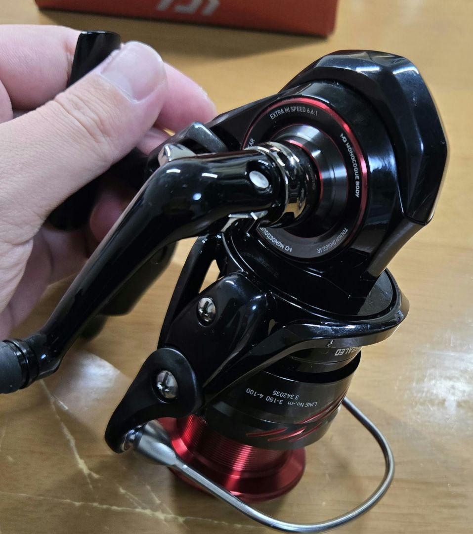 ダイワ　23シグナス2500XH-LBD レバーブレーキリール