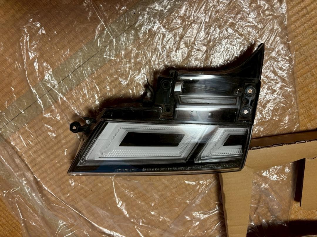 （Hana!!） ヴェルファイア30系後期純正通常テールランプ4点