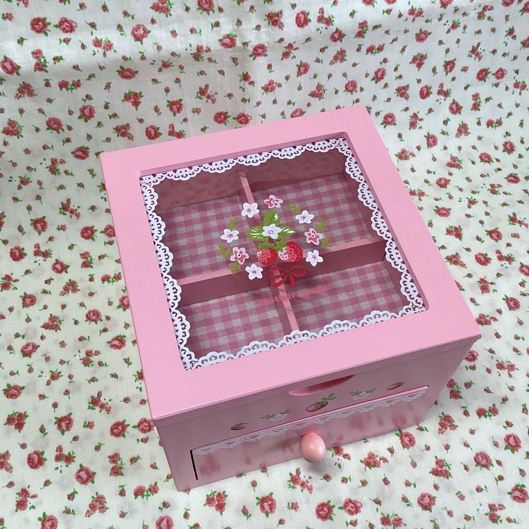 【未使用】マザーガーデン　いちご　小物入れ　チェスト　木製　レア　苺　ピンク