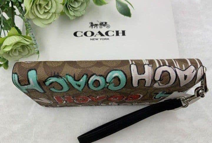 新品未使用コーチ長財布シグネチャーロングジップブラウンレディース送料無料即日発送