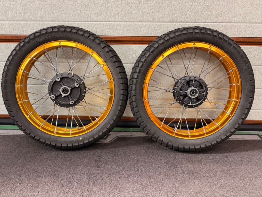 HONDAハンターカブ　CT125 GANESHAホイール 2個SET17インチ