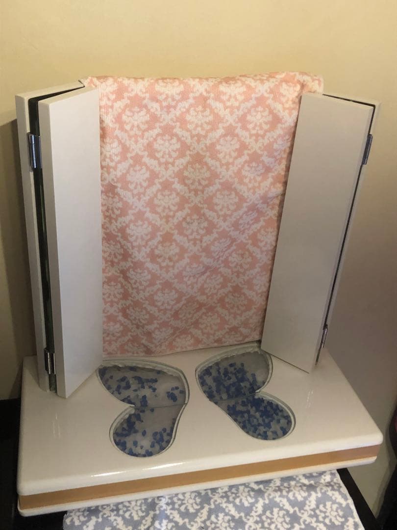 希少♦️ヴィンテージ♦️蝶♦️ホワイト コンパクト ドレッサー♦️バタフライ♦️送料込