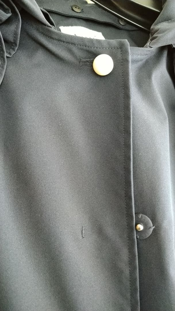 アメノチハレ フード付きネイビーケープコート