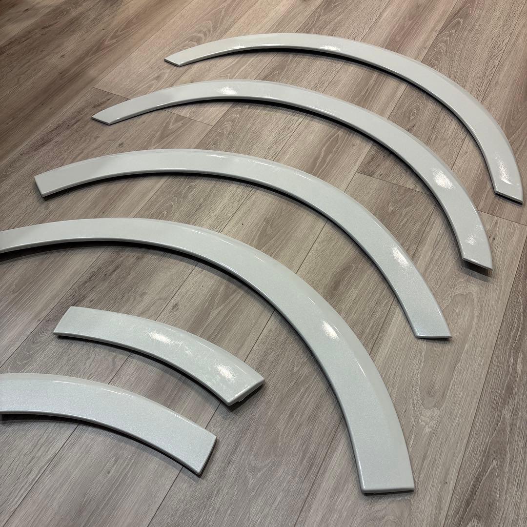 a200系ハイエース 全車 オーバーフェンダー 色070 1台分セット