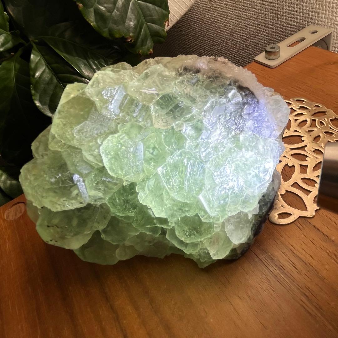 天然石 湖南省産 大型グリーンフローライト原石991g