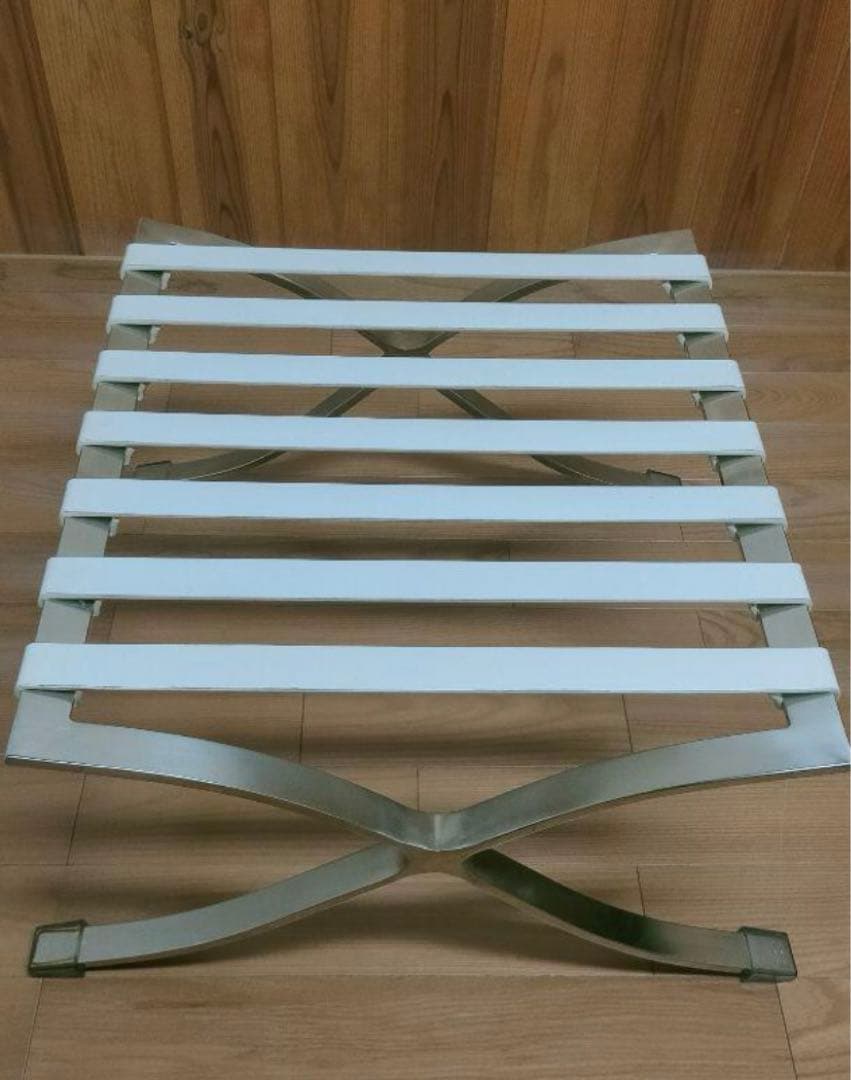 バルセロナチェアオットマン ホワイト 3/28まで