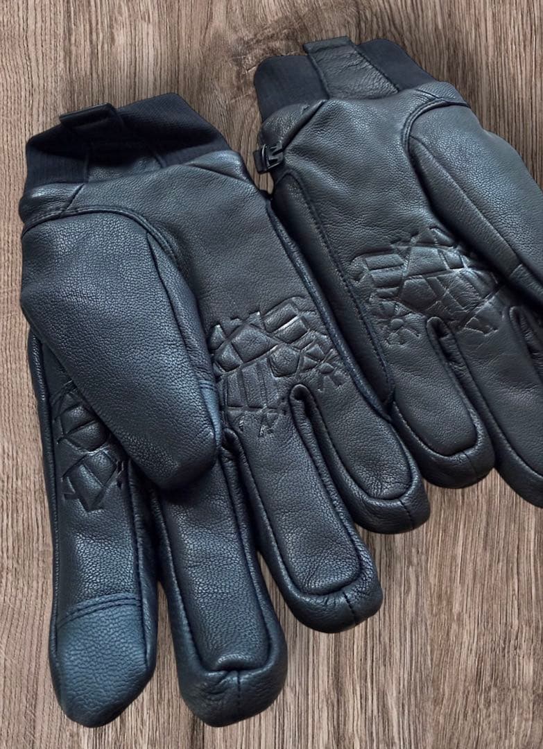 新品 Spyder Primaloft グローブ Medium