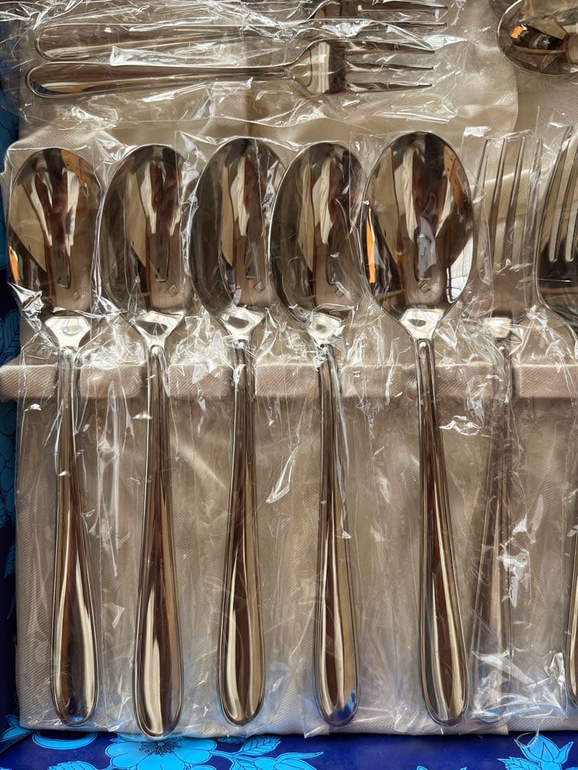 ラッキーウッド カトラリー(18-10) セット　(18本です)