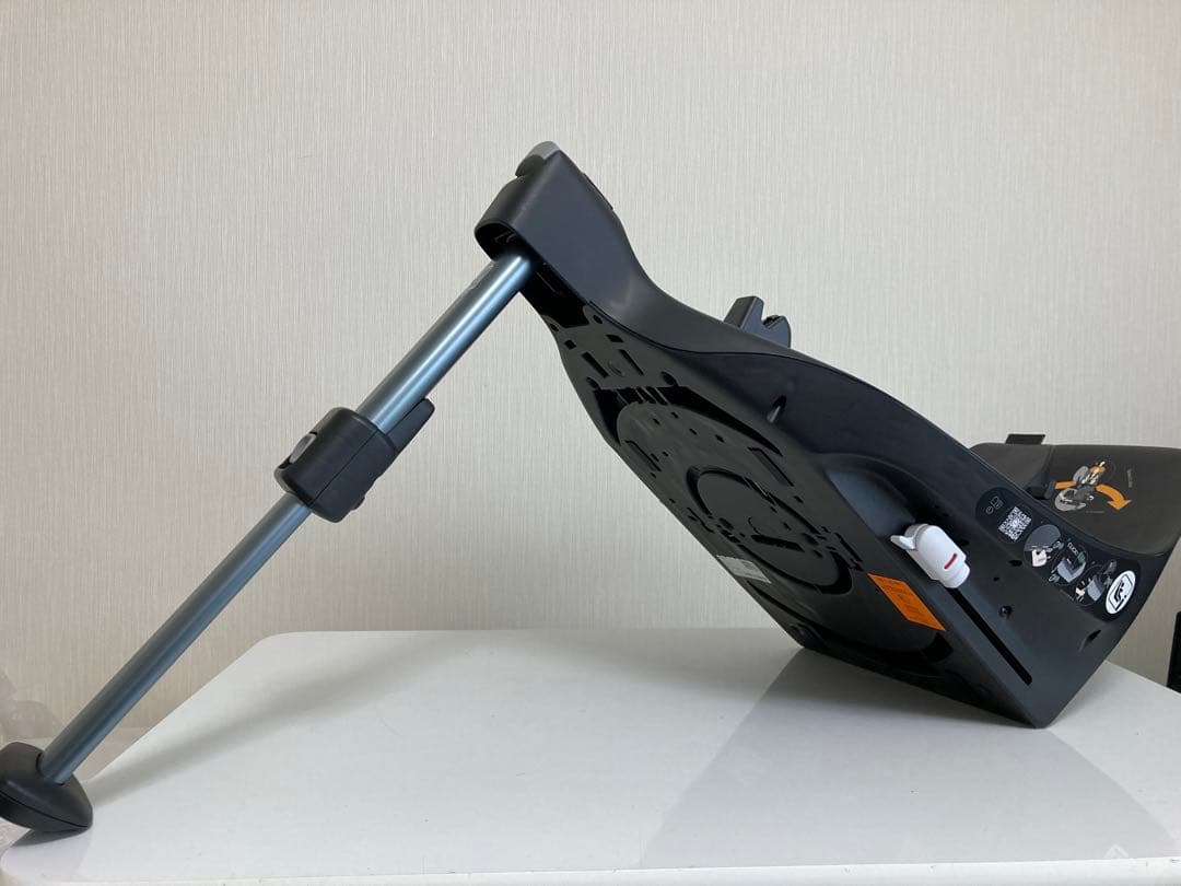 サイベックス cybex base z
