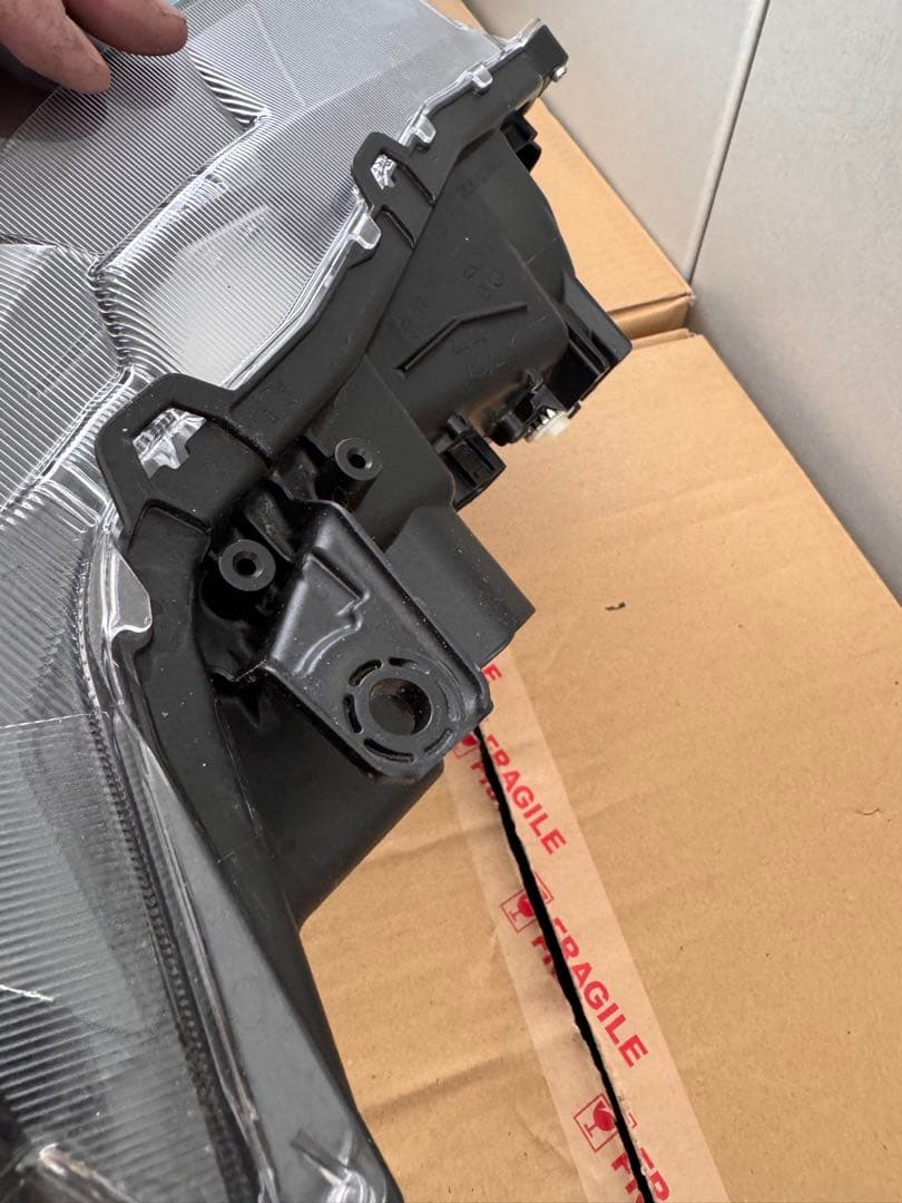 美品、破損無し　タント　LA660S後期　左右ヘッドライトASSY