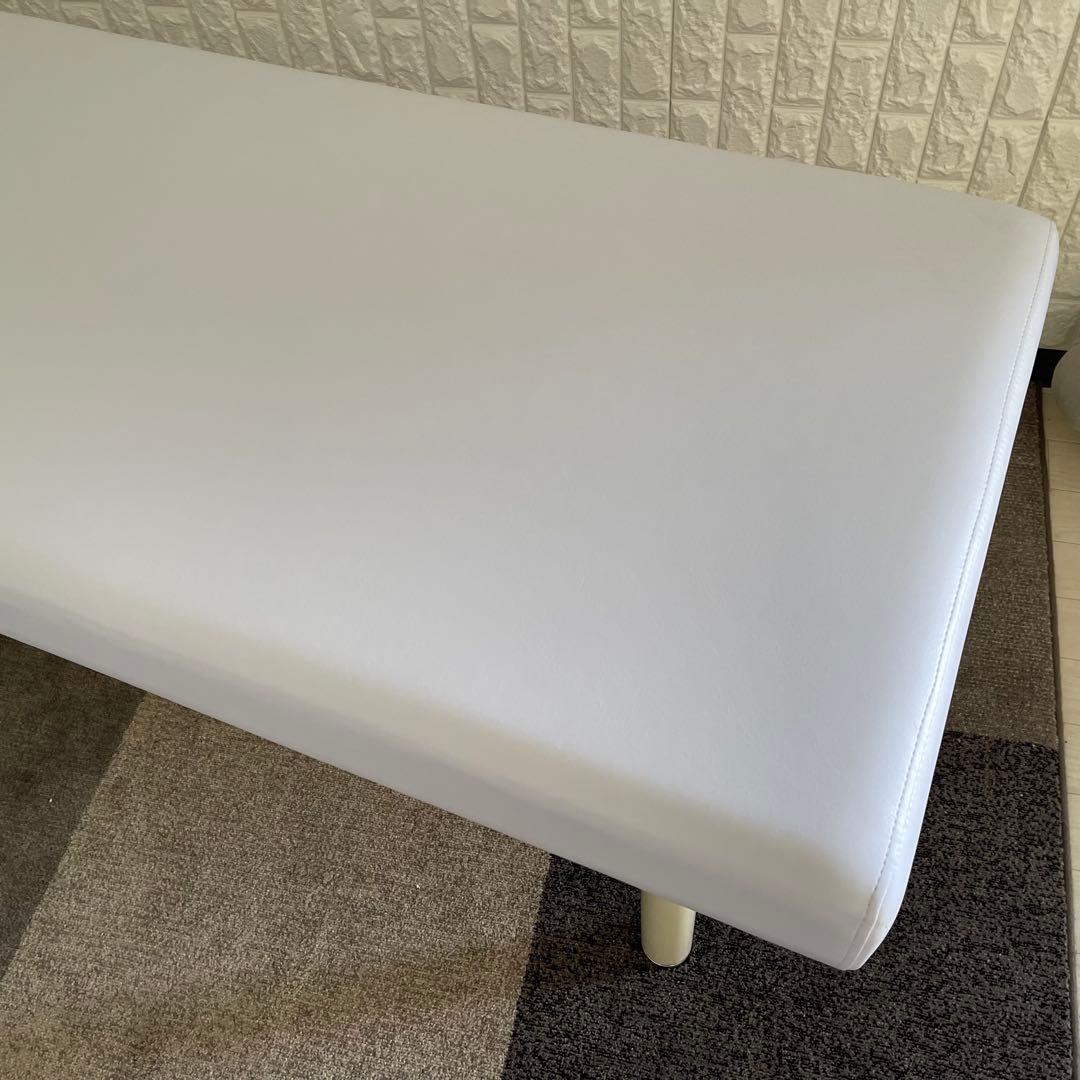 東京23区配送無料✨ビューティガレージ　エステベッド　ホワイト　美品
