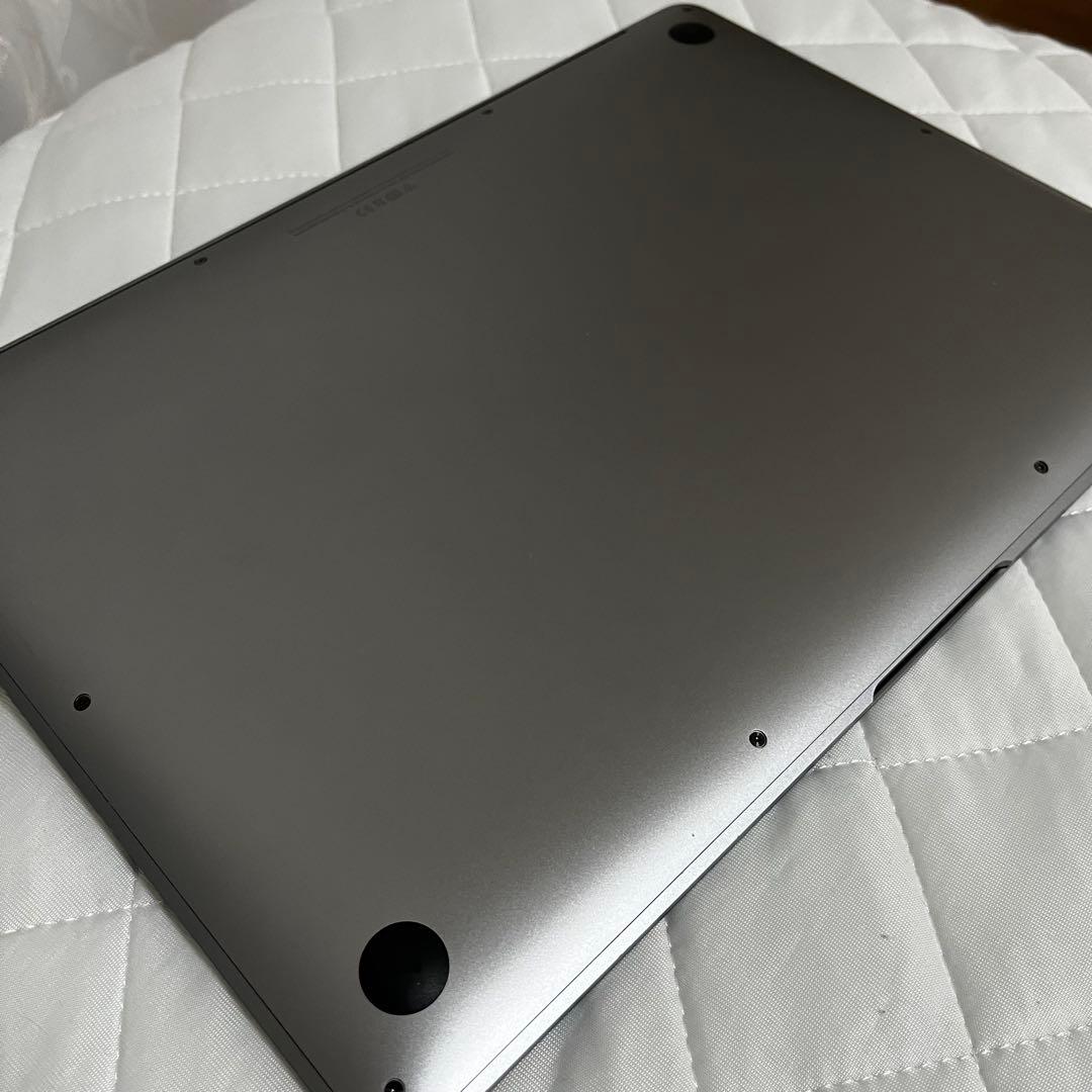 MacBook本体 Apple MacBook Air 8GB 256GB