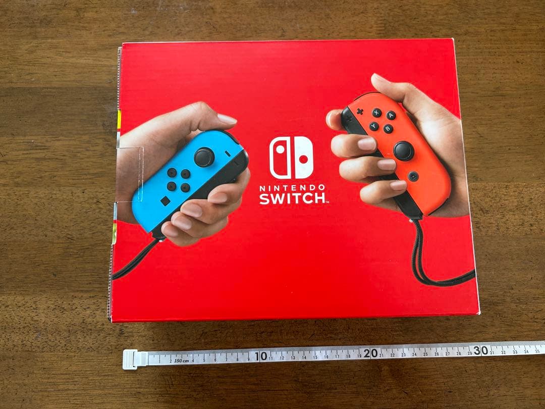 すず　Nintendo Switch 本体 青/赤 Joy-Con付き