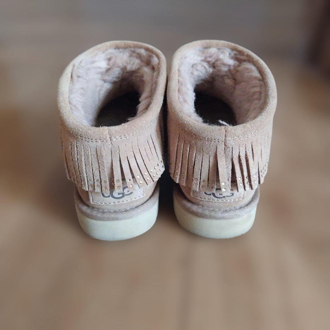 希少！美品！UGG★ウルトラミニフリンジ/23㎝/ベージュ