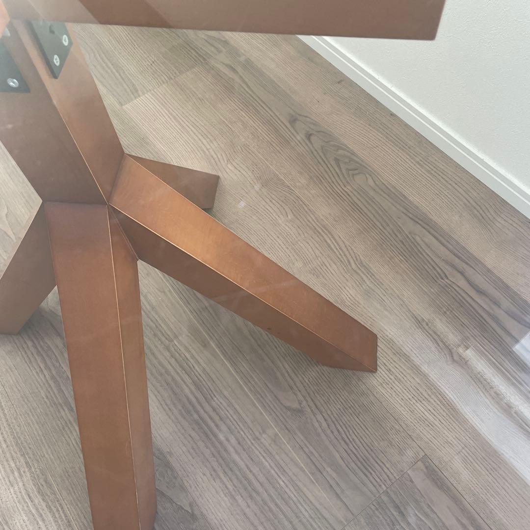 【限定値引】Cassina VENTO round dining table