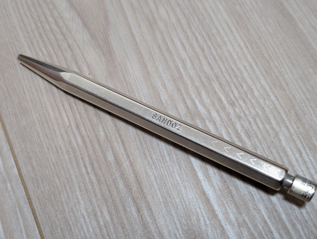 カランダッシュ　エクリドール　シェブロン　1.18