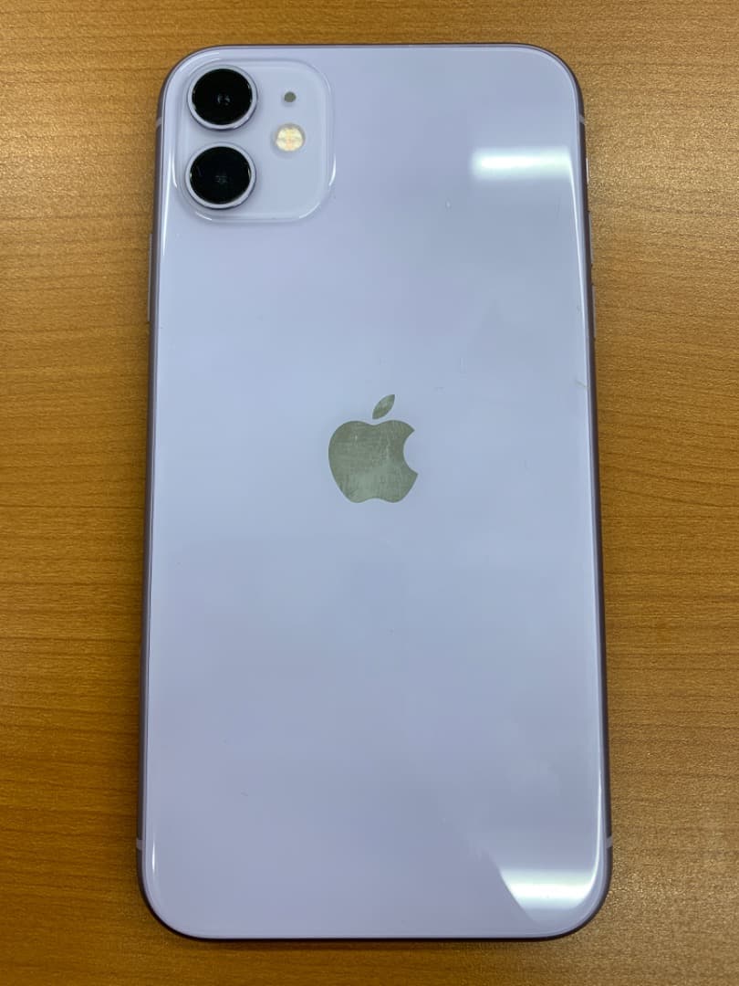 g*5様 動作確認済 箱付き iPhone 11 64GB ID SE8A