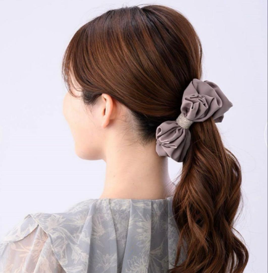 ラフィネリボン バナナクリップ ピンクベージュ