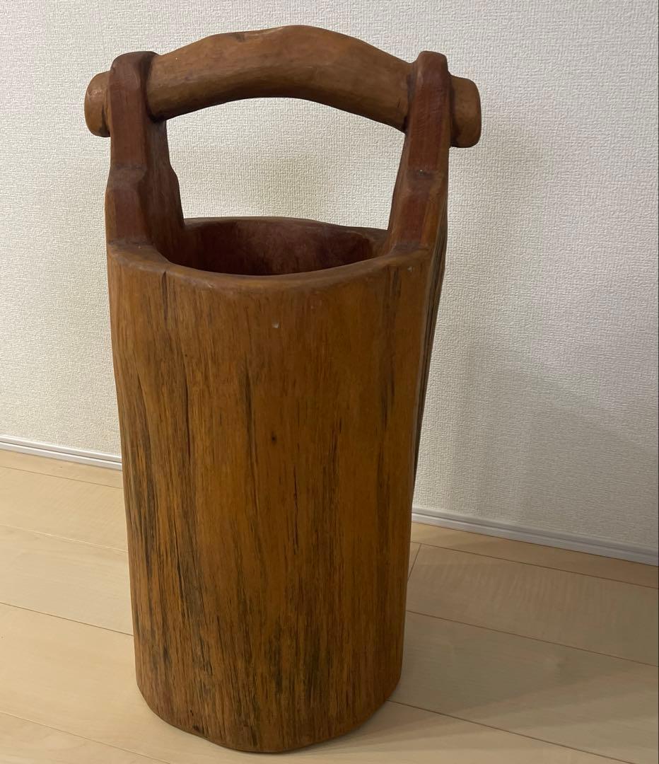 天然無垢材　古道具　レトロ　手桶型傘立て　花器　くり抜き 手桶型 置物 オブジェ