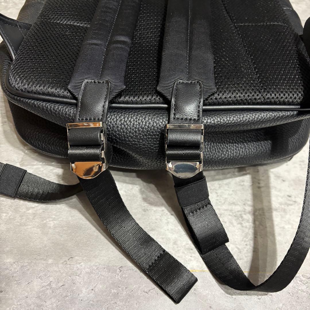 TAKEO KIKUCHI タケオキクチ　ブラック レザーバックパック