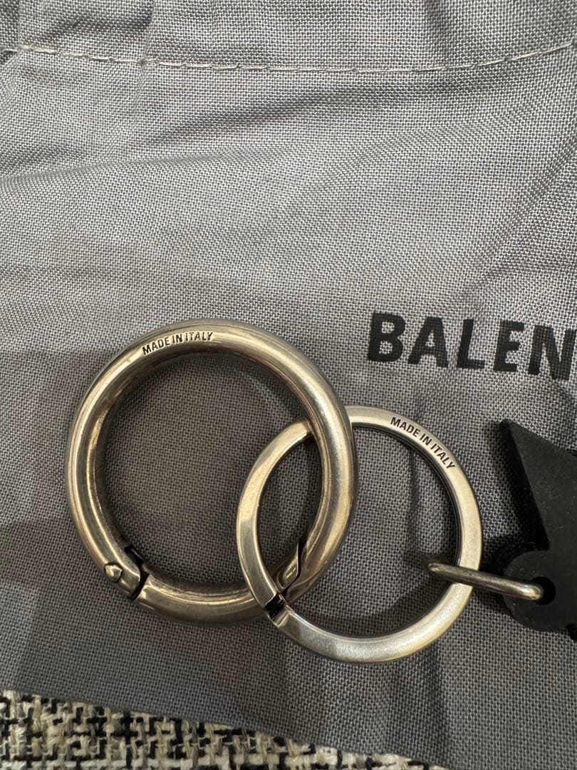 【BALENCIAGA】ロゴキーホルダー