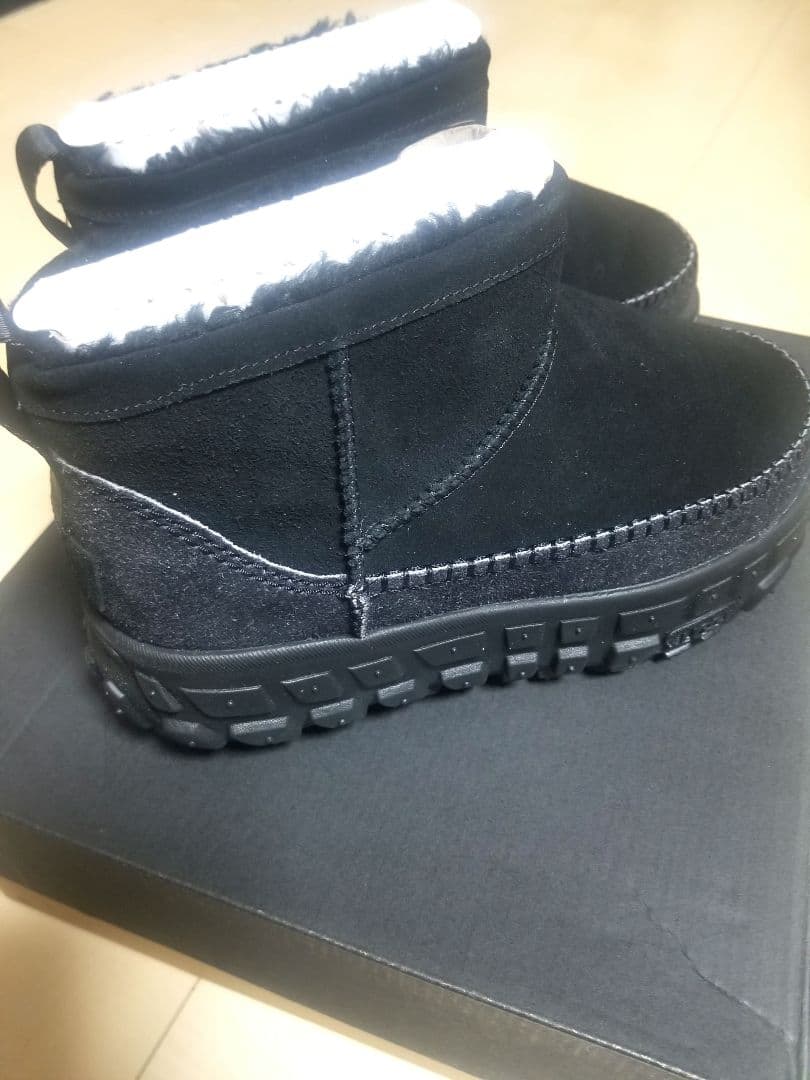UGG アグ 新品未使用 ベンチャーデイズウルトラミニ ムートンブーツ 26