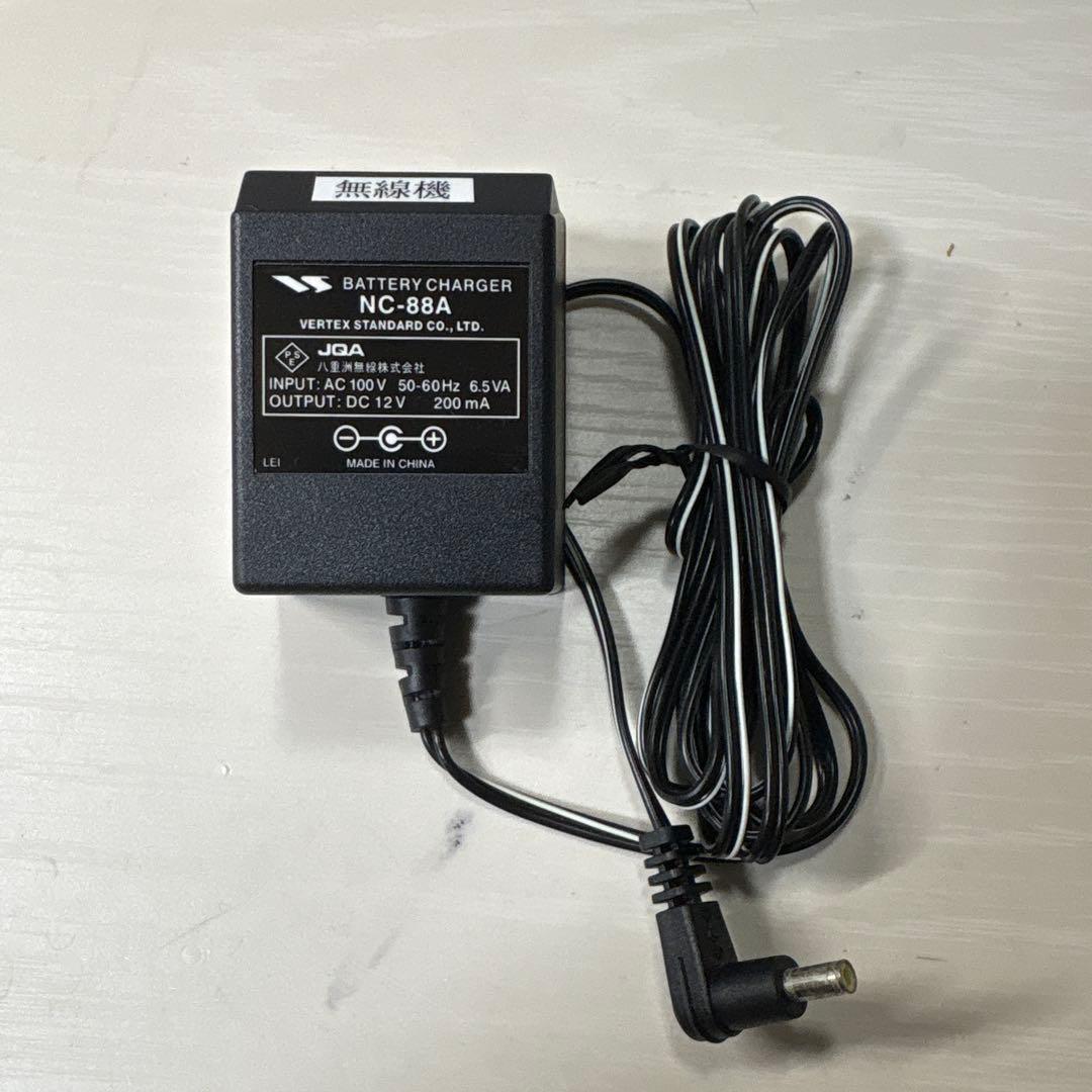 STANDARD FMトランシーバー FT-60