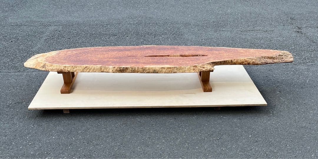 [たのメル便] 天杉　漣杢(さざなみもく) ローテーブル　無垢材　新品未使用