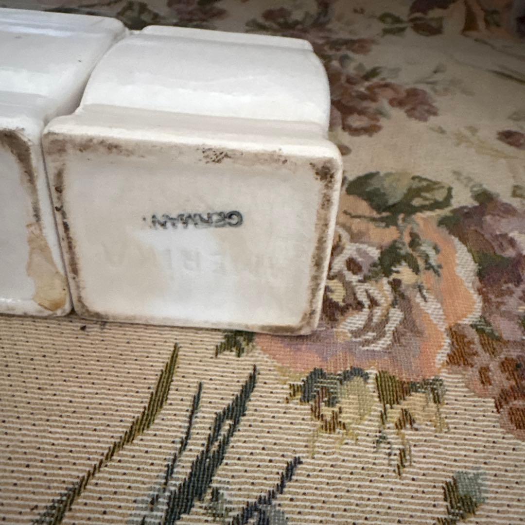 ドイツ　アンティーク　陶器スパイスセット 薔薇、花柄装飾柄