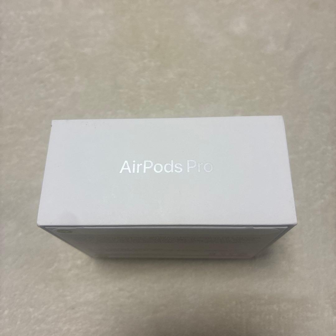 ¥*あ様 【新品】AirPods Pro 3 本体 充電ケース付き 2個目の出品