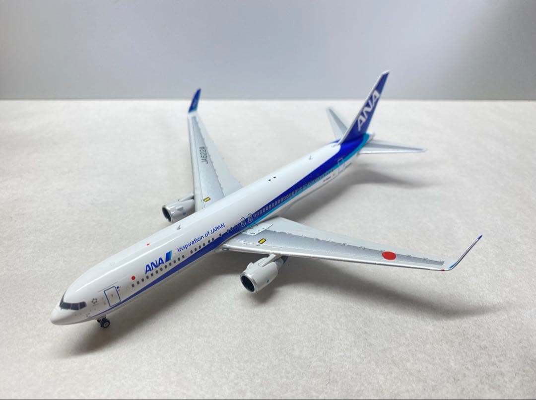 航空機・ヘリコプター phoenix 1/400 ANA B767-300er JA622A
