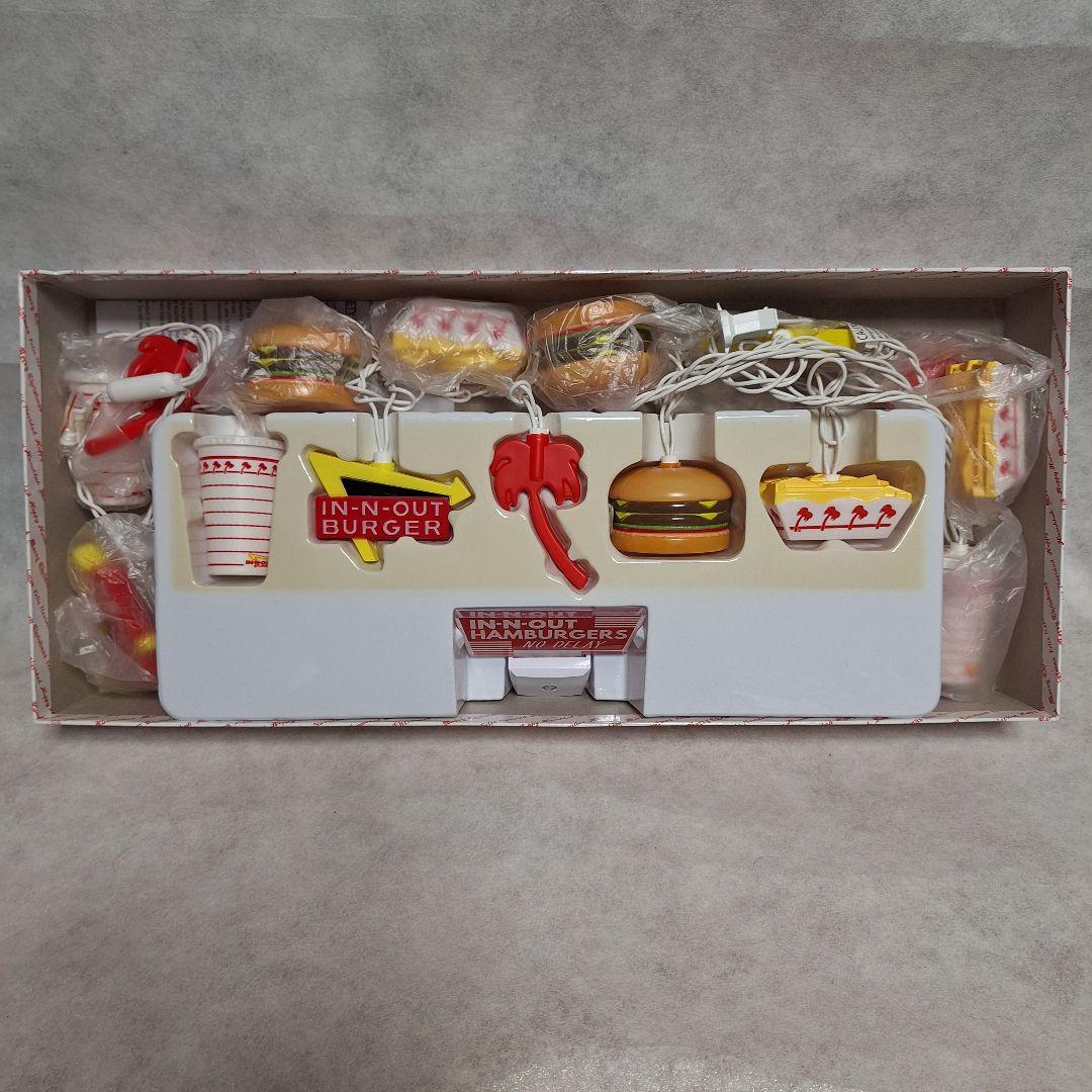 in n out カリフォルニア　ストリングスライト　インアンドアウト