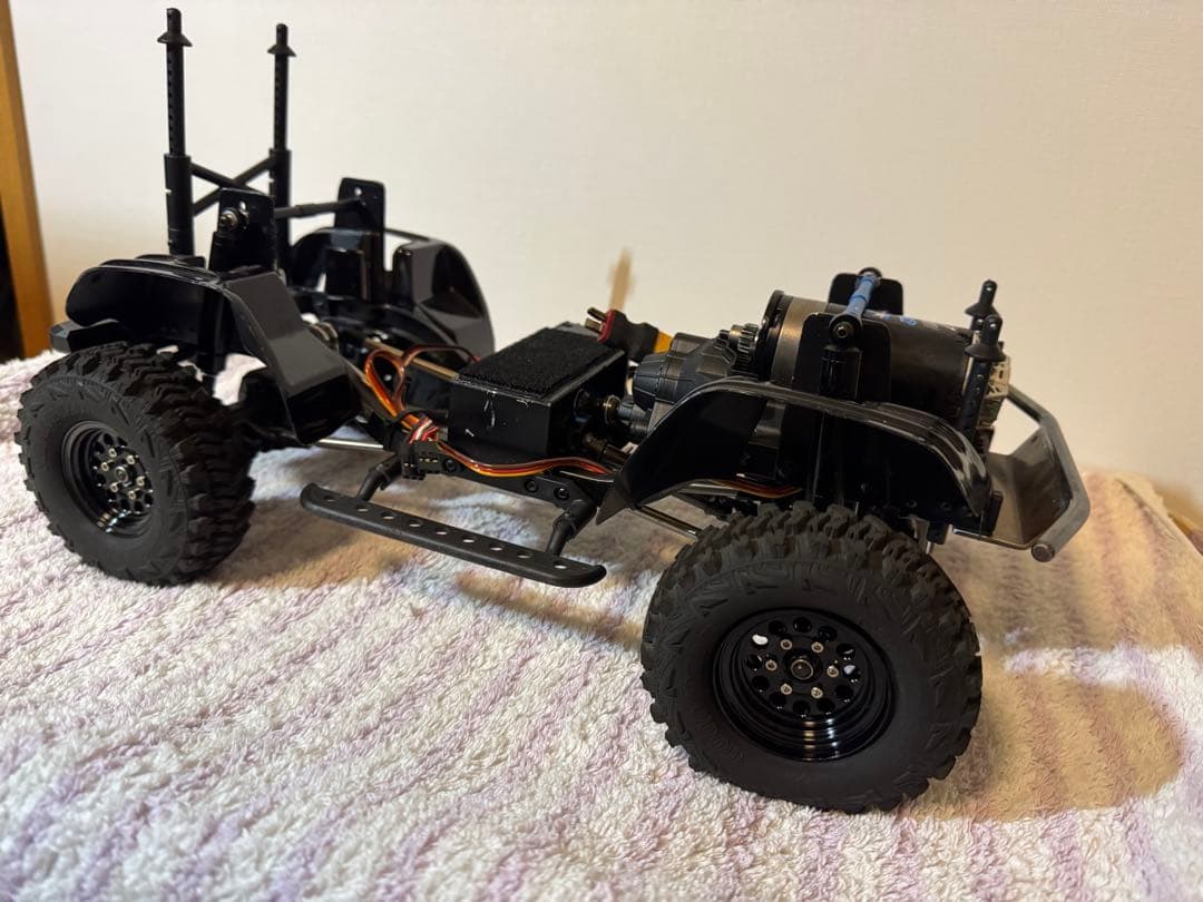 クローラーラジコン　MST CFX ロッククローリング 低重心仕様