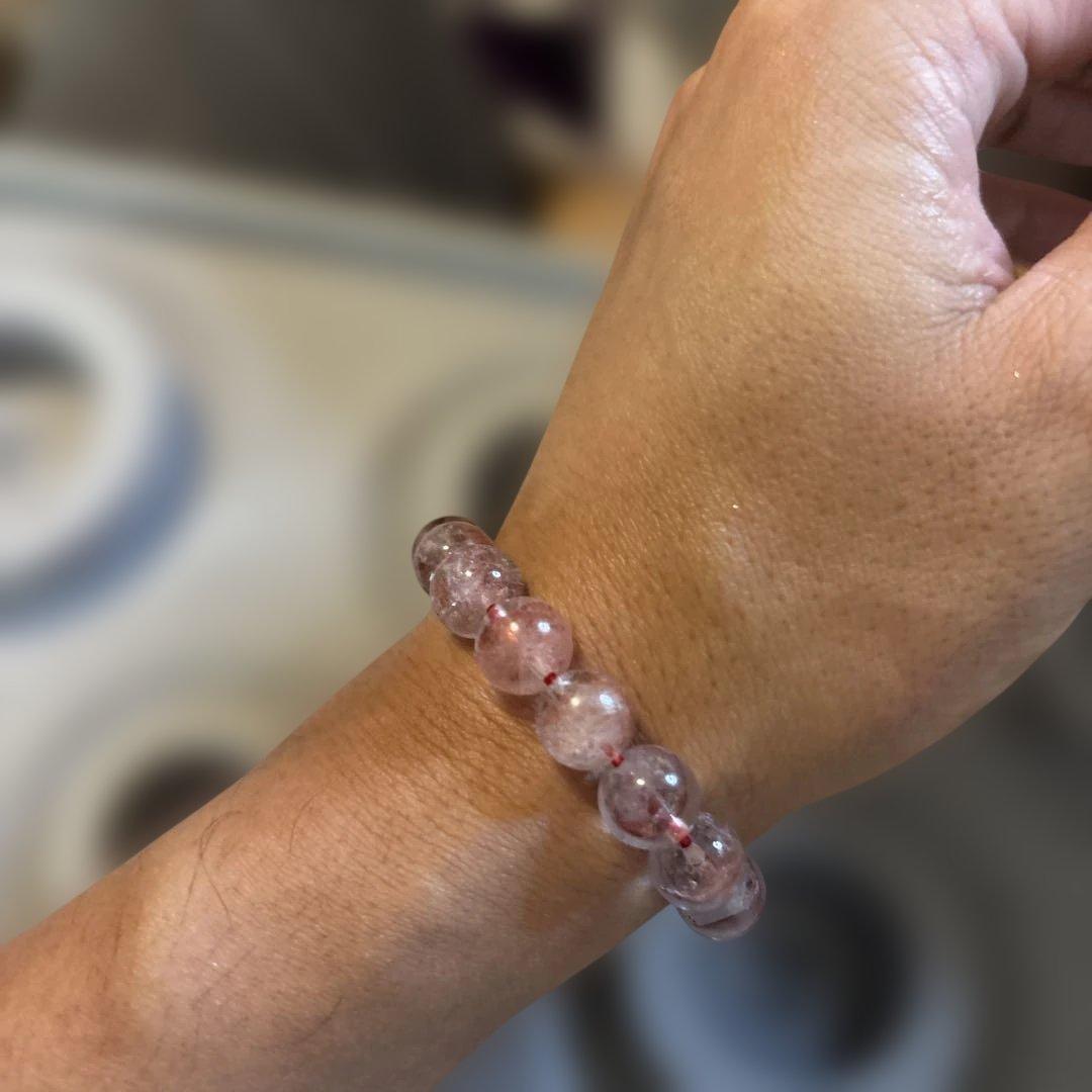 赤富士！綺麗！ズーンと来る！レッドピラミッドファントムクオーツ！